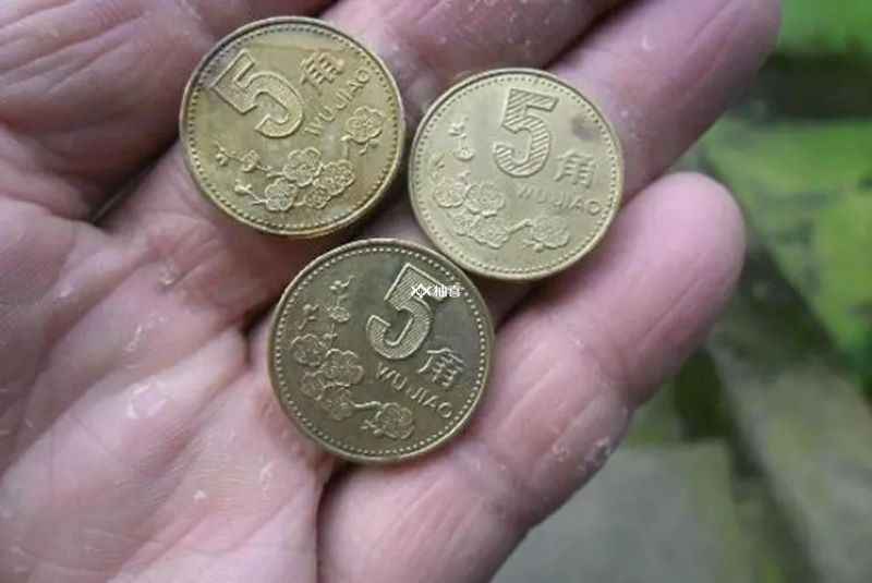 周公解梦捡了很多钱 女人梦见捡了好多现金 周公解梦捡了很多钱 女人梦见捡了好多现金