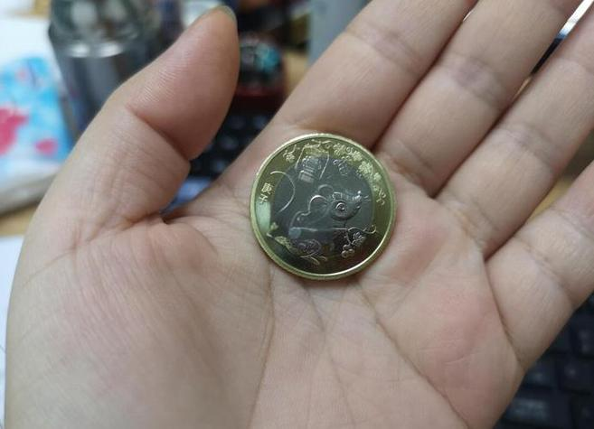 做梦捡钱了是什么预兆周公解梦 梦见捡钱自己是什么意思周公解梦