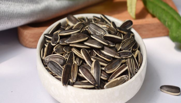 周公解梦吃瓜子 男人梦见吃瓜子暗示什么