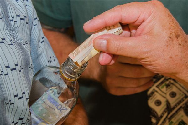 梦到给别人钱周公解梦 梦见给别人钱是什么意思